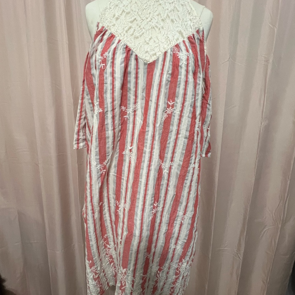 Blu Pepper Red and White Striped Linen & Lace Cold-Shoulder Mini Dress (2X)